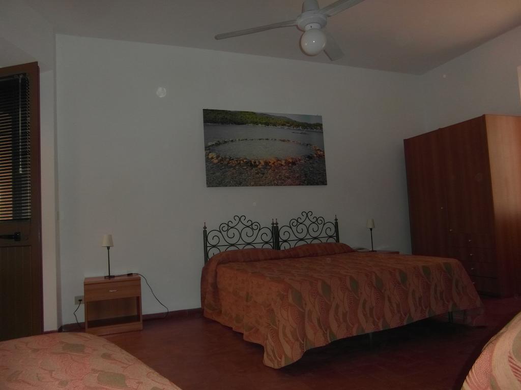 Hotel Villa Nettuno Marina di Campo Værelse billede